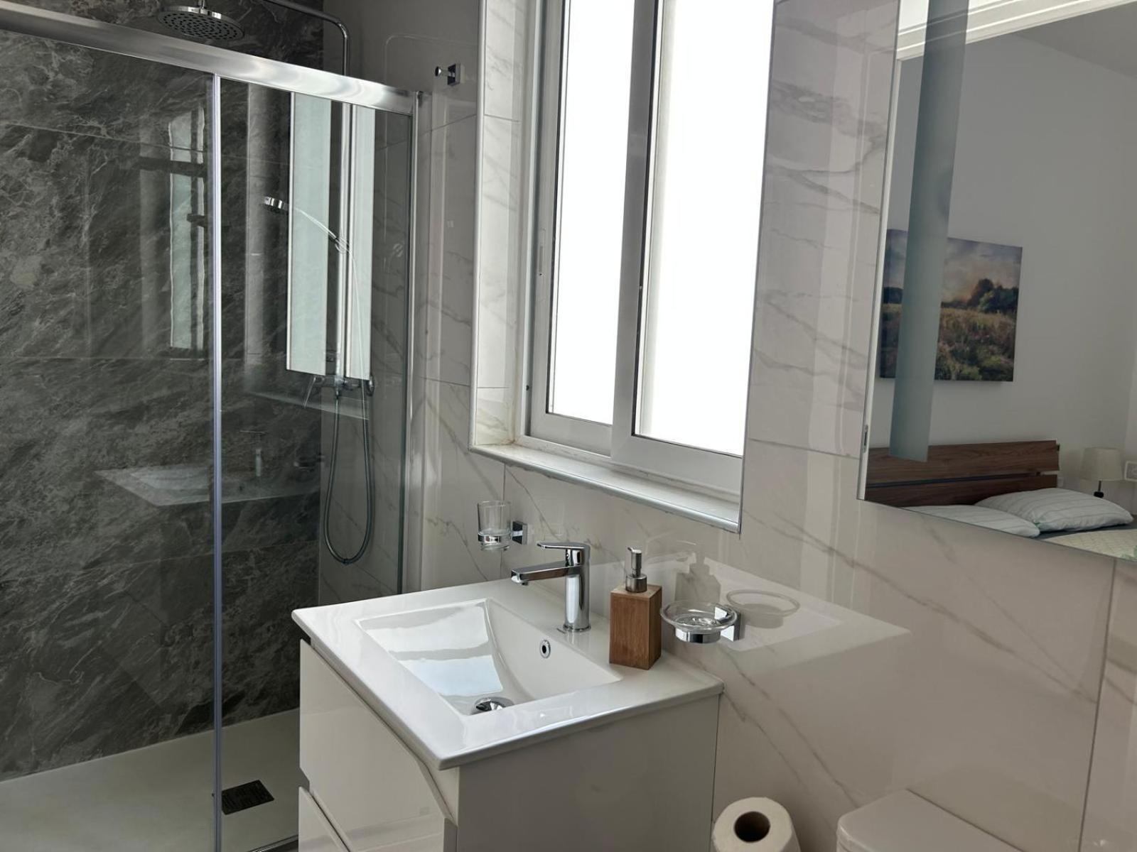 Exceptional 3-Bedroom Apartment, Sliema - Tigne Point! Esterno foto
