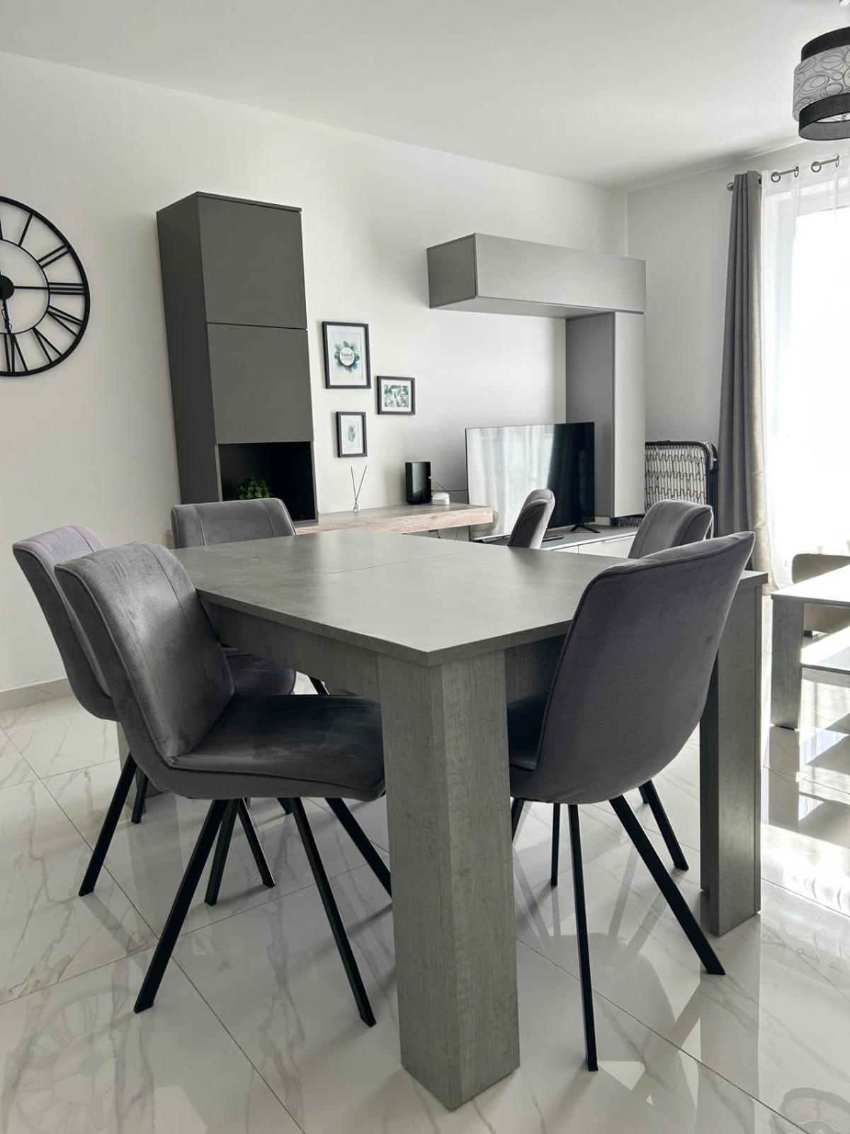 Exceptional 3-Bedroom Apartment, Sliema - Tigne Point! Esterno foto