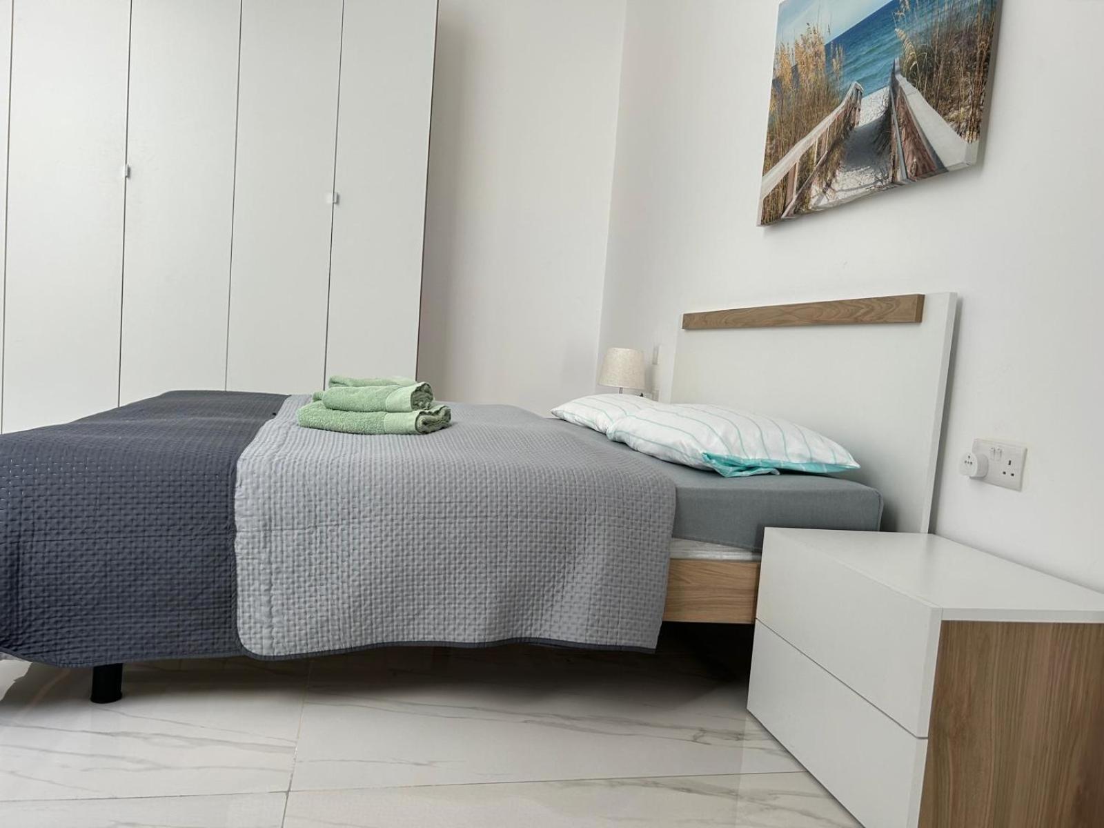Exceptional 3-Bedroom Apartment, Sliema - Tigne Point! Esterno foto